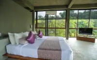 Wild Grass Nature Resort Hotels in Кандалама