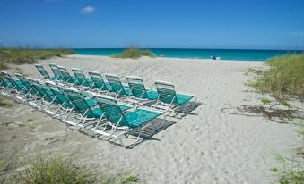 Sea Club I