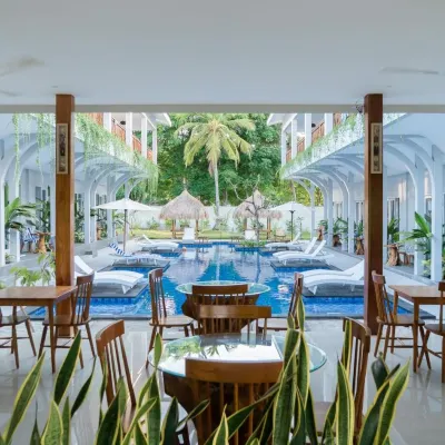 Sea Shell Resort Hotels near Villa-Gili-Bali-Beach