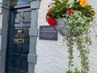 Madelines Accommodation Hoteles en Ballyvangour