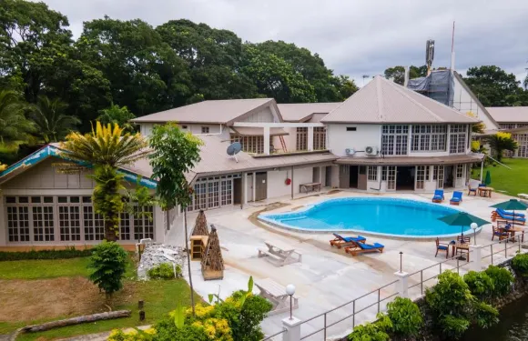 斐濟亞圖勞瀉湖度假村