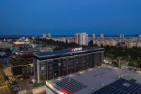 Avenue Hotel Deluxe Hotels in Бургас