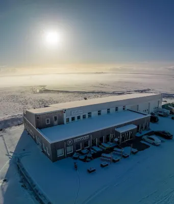 Midgard Base Camp Hotel di 