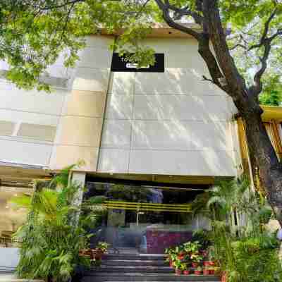 FabHotel Amour - Nr Mumbai International Airport Hotel Exterior