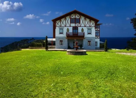 Hotel Villa Itsaso Отели в г. Лекейтио