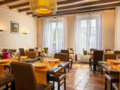 Cit'Hotel le Commerce Hotels in Saujon