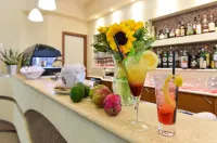 Hotel Club Astor - Baarit