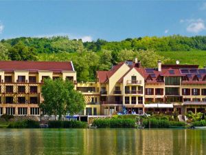 Tó Wellness Hotel