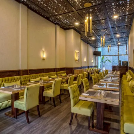 Yaad City Hotel
