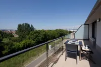 Aparthotel Jardines de Aristi