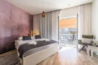 Luxury Rooms in Old Town by Belmont Realty
