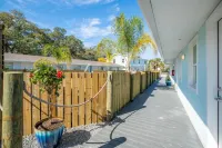 Salt Air Inn & Suites Hotels in Neptune Beach