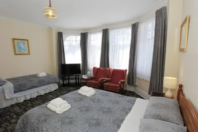 West Point Hotel Bed and Breakfast Hôtels à : Colwyn Bay