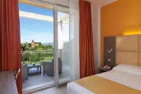 Hotel Bella Lazise - piscina