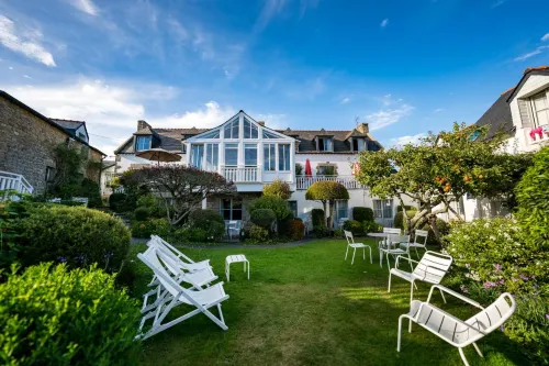 Le Lodge Kerisper فنادق في Saint-Philibert