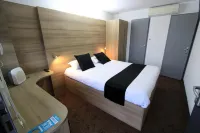 Enzo Hotels Loudeac by Kyriad Direct Hotels in Rohan