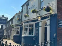 The Grey Horse - parking