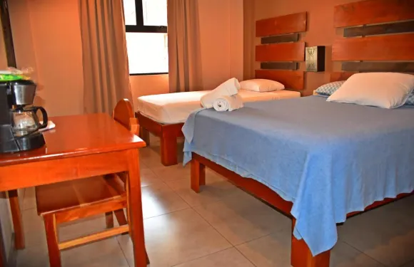 米德萊小屋酒店