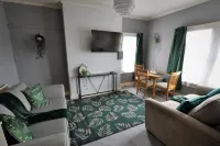 Victoria Bay - Whole Apt - 2 Bed - WiFi - Beach - Harbour - Herne Bay Hotel di Herne Bay
