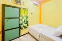 Sion Homestay Mitra RedDoorz Near Terminal Kertajaya Mojokerto Hotels in Mojoanyar