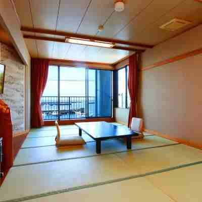 日間賀島晴快莊海景飯店 Rooms