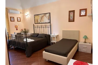 Airport Rooms - Bari Hotels in Palese