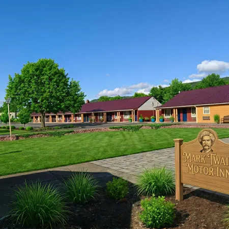 Mark Twain Motor Inn
