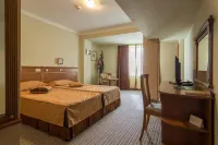 Diplomat Plaza Hotel & Resort Hoteles en 