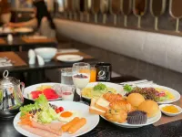 Oakwood Suites Tiwanon Bangkok - breakfast