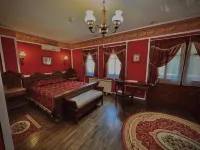 Family Hotel at Renaissance Square - Flughafentransfer