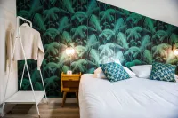 Georges Hostel & Café - Hostels