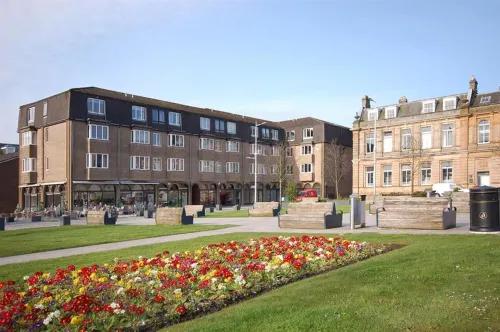 The Flat in the Square - 4-Star