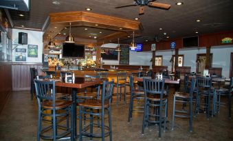 The Stables Inn & Suites