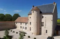 Ferme du Château Hotels in Anthenay