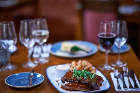 The Kirkfield Hotel Отели рядом с достопримечательностью «Ли Спортс Виллидж»