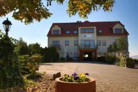 Fetzers Landhotel Hotels in der Nähe von Weingüter Geheimrat J.Wegeler GmbH & Co. KG