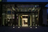 René Bohn Hotels near Runners Point