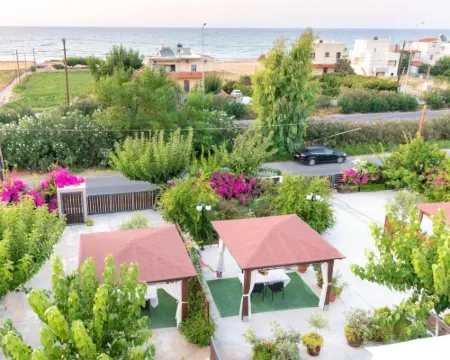 Luxury Suites in Stavromenos Hotels in Stavromenos