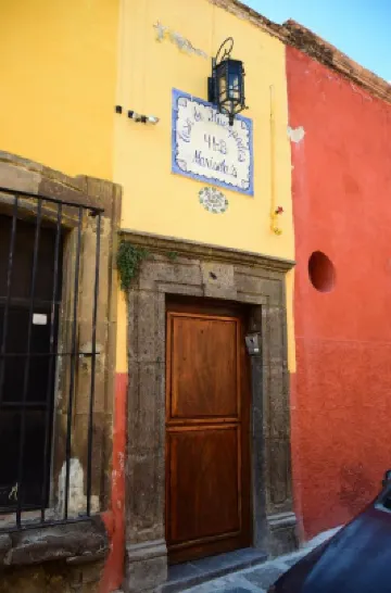 Casa Maricela B&B Hotels near Parroquia de San Miguel Arcangel