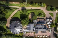 Hotel Weisser Bär فنادق في Wittlich