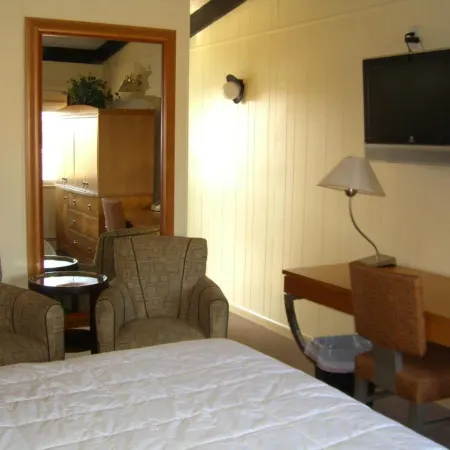 The Amethyst Beach Motel
