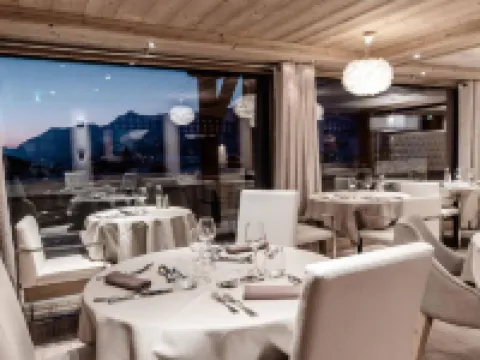 Hôtel Alpina & Spa - Restaurant Oxalis Hotels in Les Gets