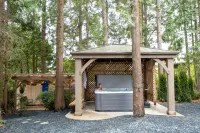 The Francis Boutique Inn - Hot Tub