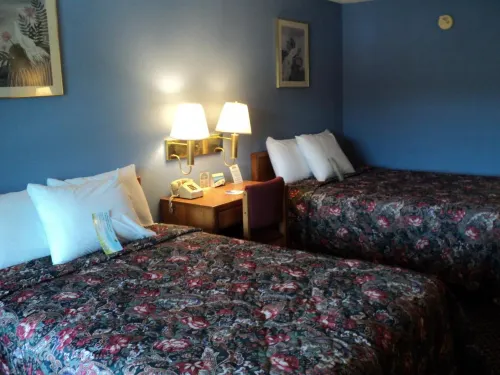 Knights Inn Cleveland GA