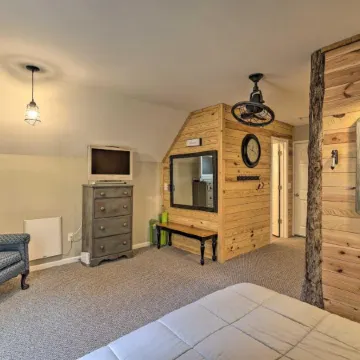 Greystone - Creekside Cabin Hike, Fish and Explore!