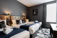The House on Warwick - 2-Star