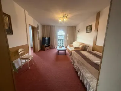 Zamek Camelot Hotels in 