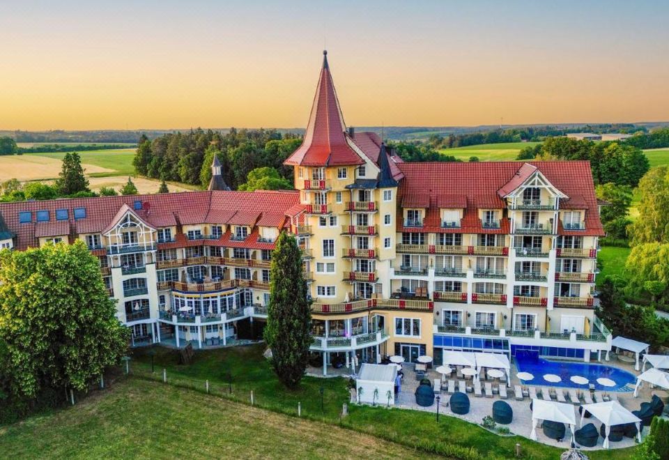 hotel overview picture