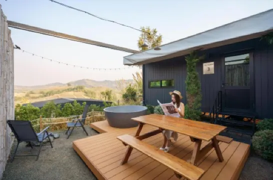 Thunwa the Campsite Отели рядом с достопримечательностью «Samakeejit Boontham Bureau of Monks»