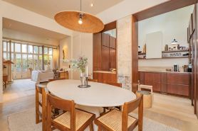 Elegant Triplex with Terrace & AC - Perfect for 6 Guests